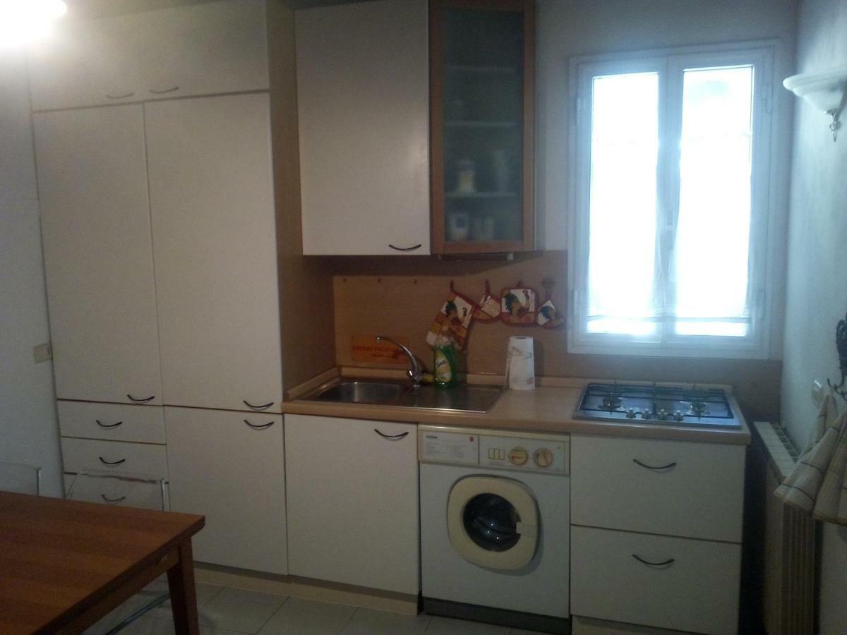 Center Comfy Mini Apartment 阿雷佐 外观 照片