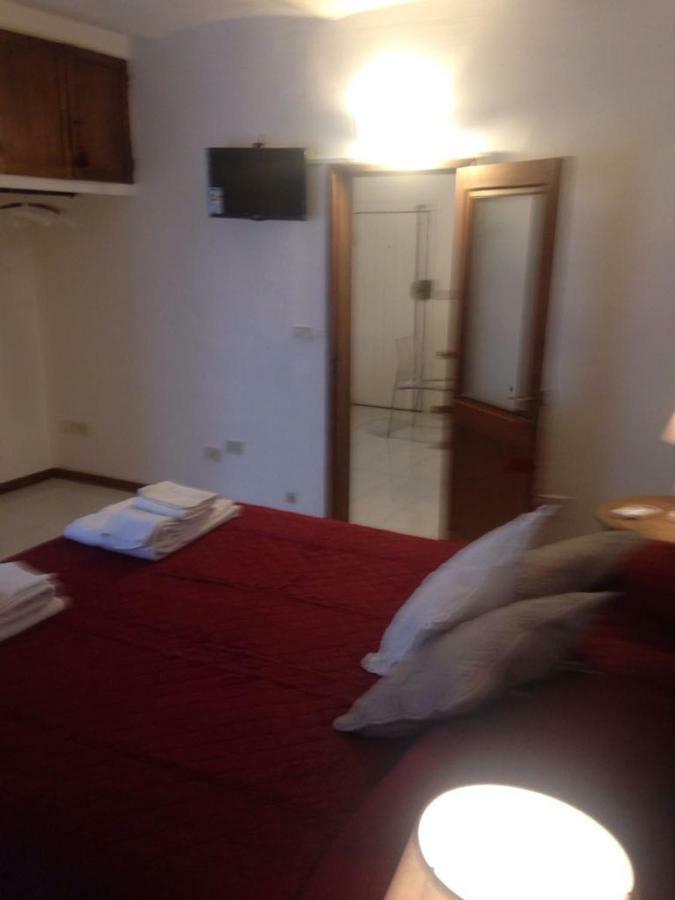 Center Comfy Mini Apartment 阿雷佐 外观 照片